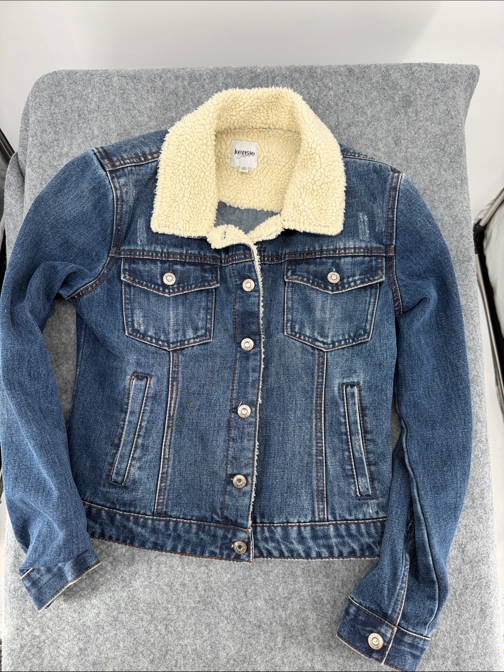 kensie jeans Blue Denim Jacket with Cream Sherpa Collar button up coat jacket M